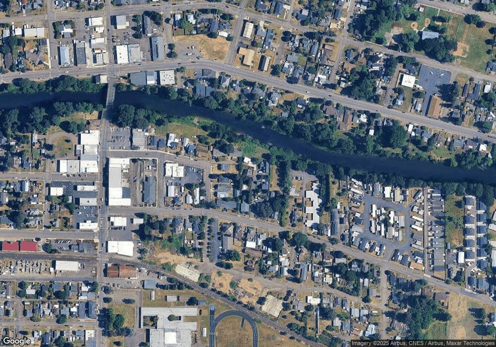 319 SE Sheridan Rd, Sheridan, OR 97378 - photo 1