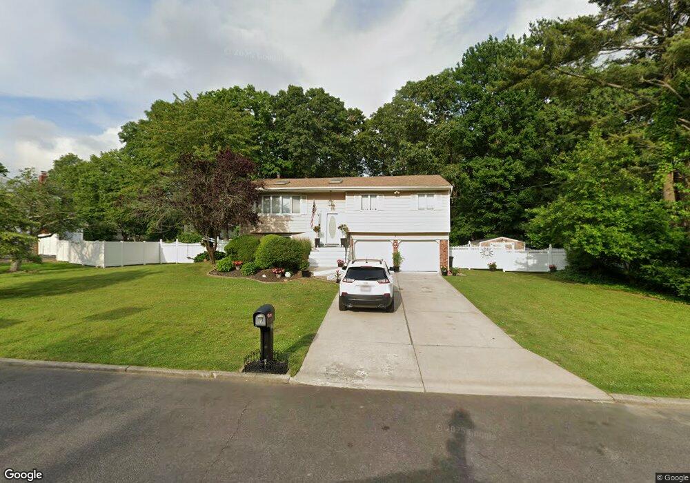 7 Don Ln, Hauppauge, NY 11788 - photo 1