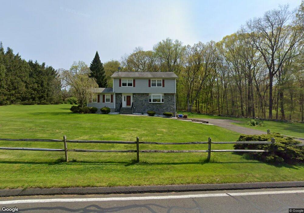 286 Mohegan Rd, Shelton, CT 06484 - photo 1