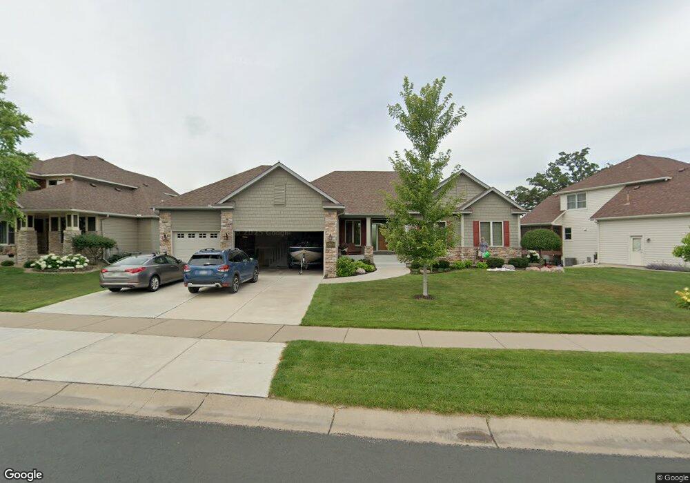 9913 Walnut Grove Ln N, Osseo, MN 55311 - photo 1