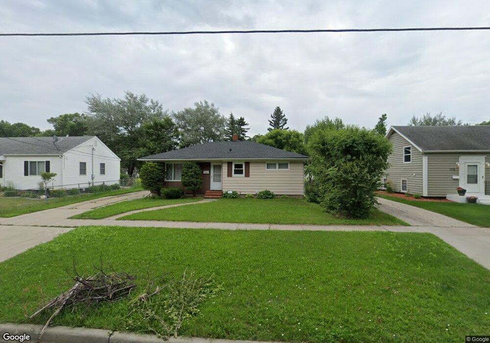 1706 4th Ave S, Fargo, ND 58103 - photo 1