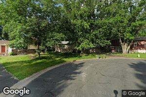582 Kent Ct, Saint Paul, MN 55126