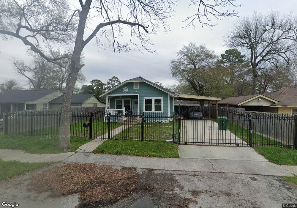 913 Roxella St, Houston, TX 77076 - photo 1