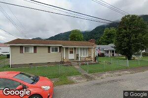301 Center St, Pratt, WV 25162
