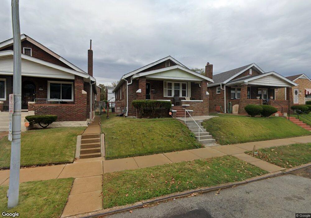 4633 Bessie Ave, Saint Louis, MO 63115 - photo 1