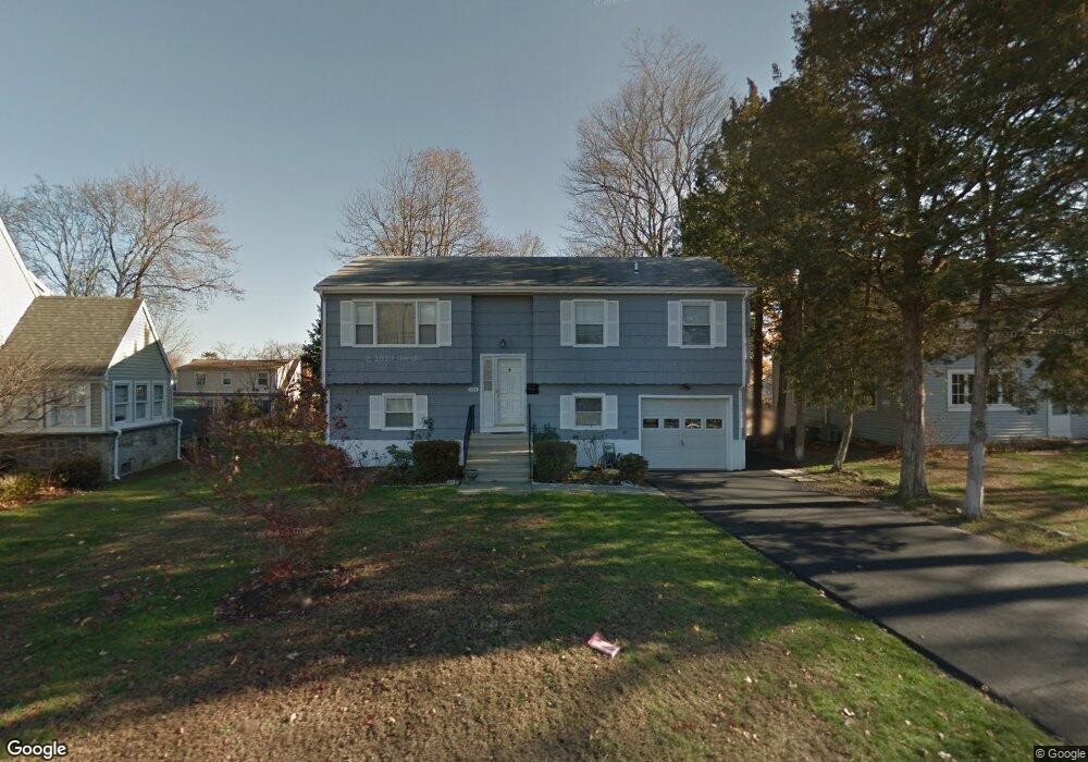 79 1/2 Walter Ave, Norwalk, CT 06851 - photo 1