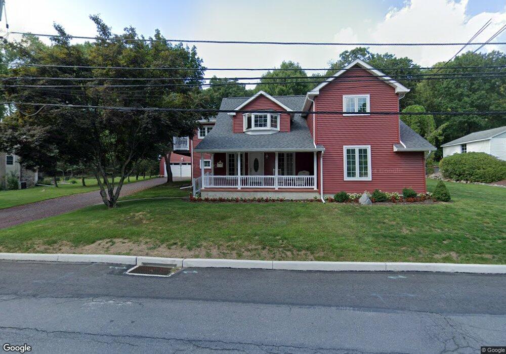 110 Constitution Ave, Wind Gap, PA 18091 - photo 1