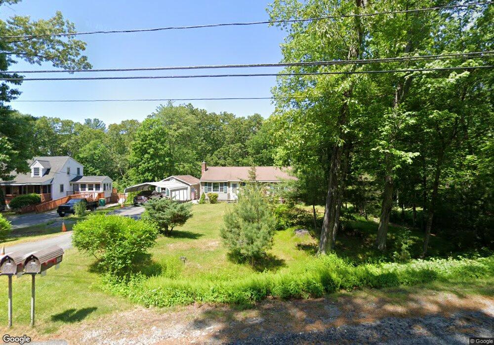 615 Blackstone St, Uxbridge, MA 01569 - photo 1