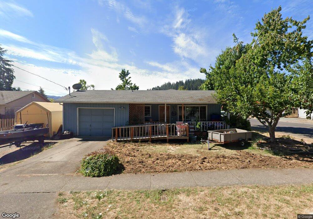 489 D St, Creswell, OR 97426 - photo 1