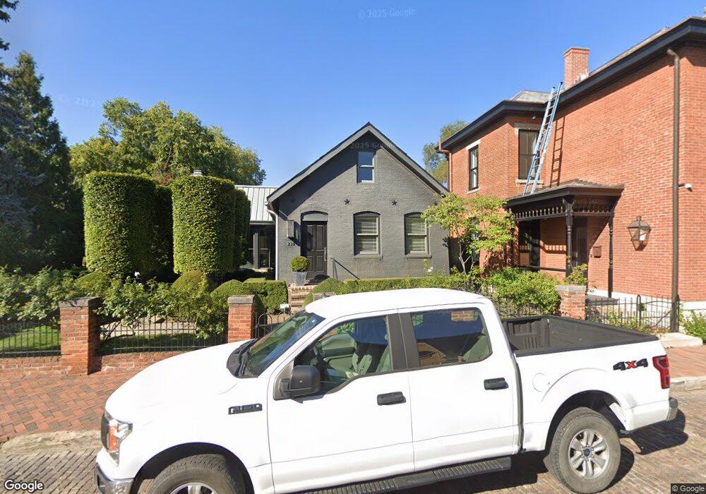 238 E Beck St, Columbus, OH 43206 - photo 1