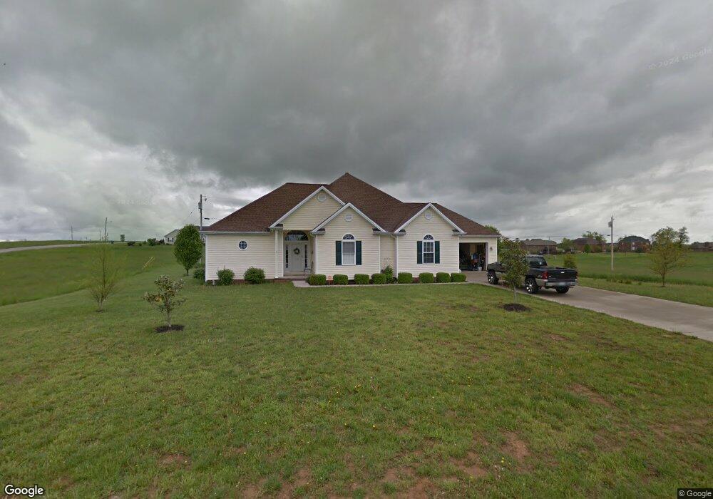 559 Harvest Ln, Harrodsburg, KY 40330 - photo 1