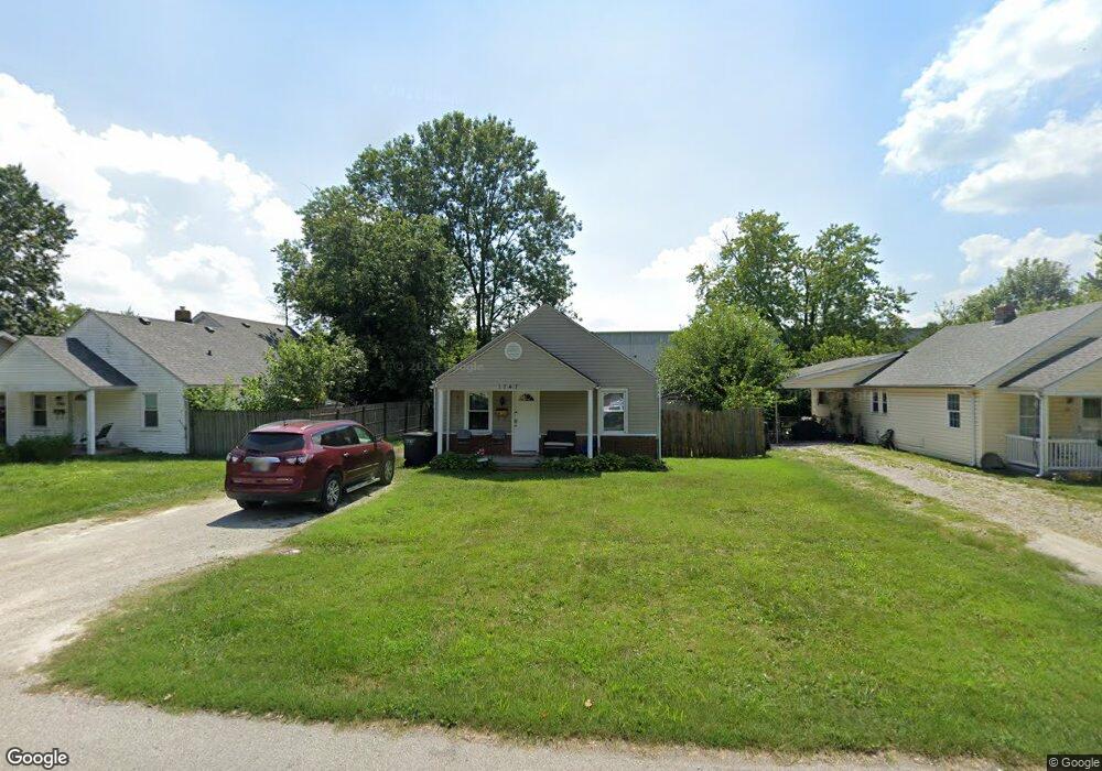 1747 Twin Oaks Dr, New Albany, IN 47150 - photo 1