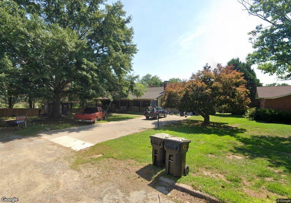 1928 Dialsdale Dr SW, Cullman, AL 35055 - photo 1