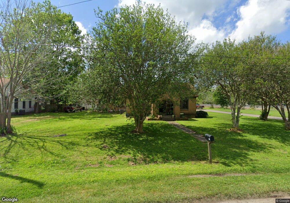 2612 Cottonwood Ave, Bay City, TX 77414 - photo 1