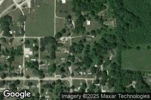15 Center St, Worthington, IN 47471