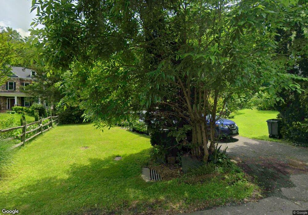 4717 Groves Ln, Fairfax, VA 22030 - photo 1