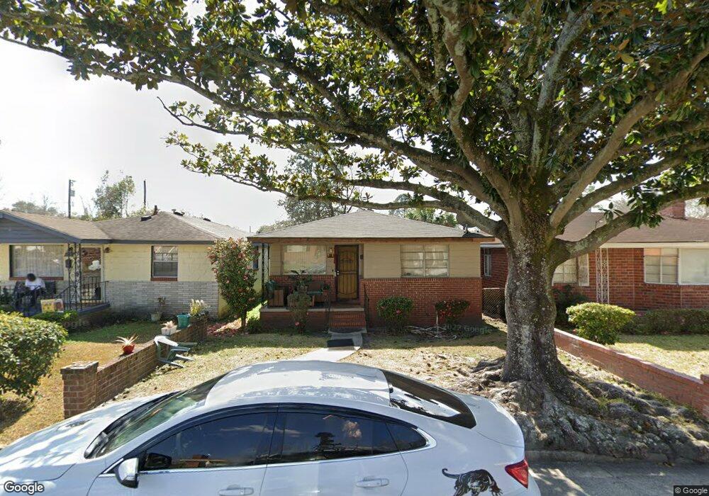 717 W 45th St, Savannah, GA 31405 - photo 1