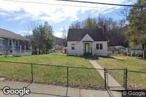 704 Frantz Ave, Mullens, WV 25882