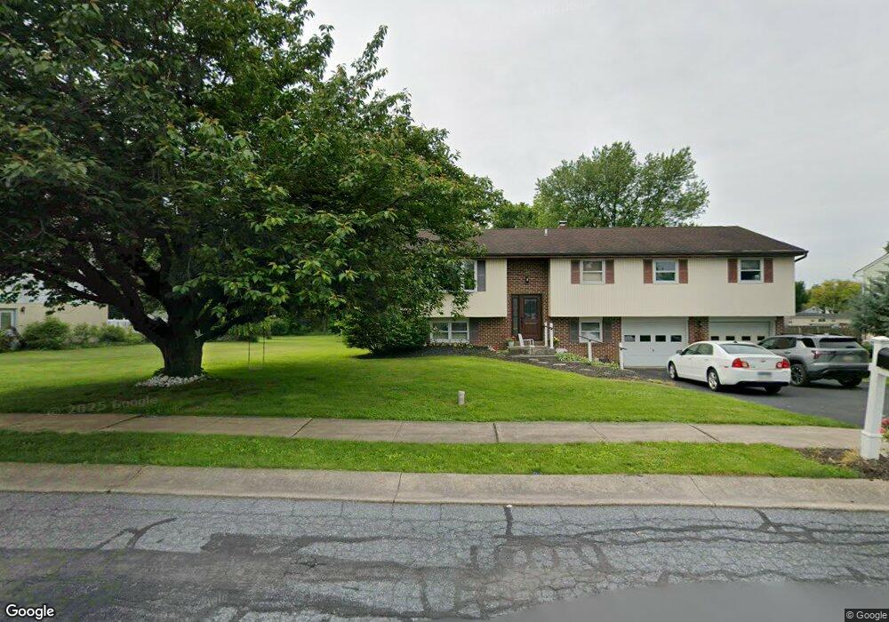 212 E Carpenter Ave, Myerstown, PA 17067 - photo 1