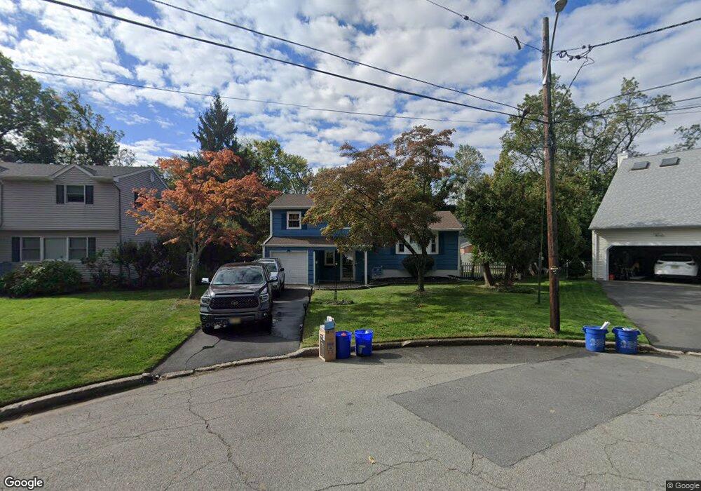 11 Beech Ln, North Plainfield, NJ 07060 - photo 1