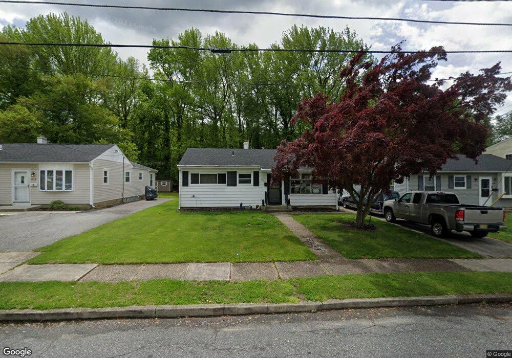 424 Woodbury Lake Dr, Woodbury, NJ 08096 - photo 1