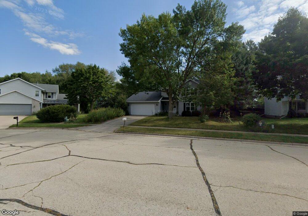 845 Peregrine Cir, Oregon, WI 53575 - photo 1