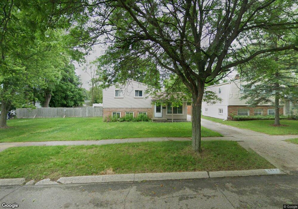 2817 Gamma Ln, Flint, MI 48506 - photo 1