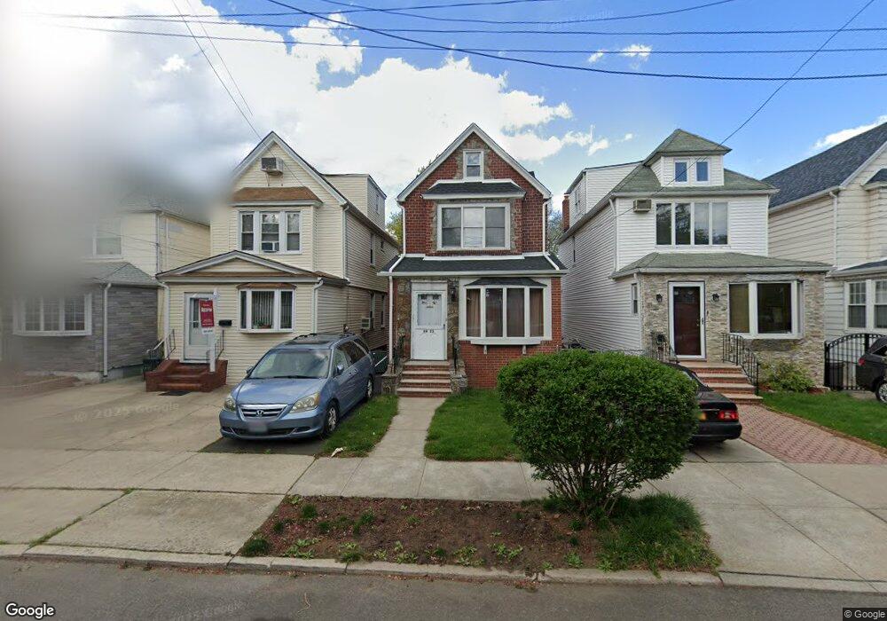 6923 Manse St, Forest Hills, NY 11375 - photo 1