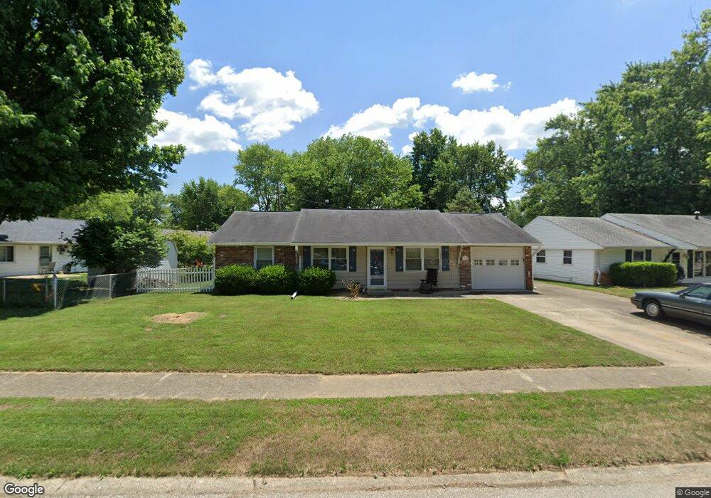 1103 Cambridge Dr, Plainfield, IN 46168 - photo 1