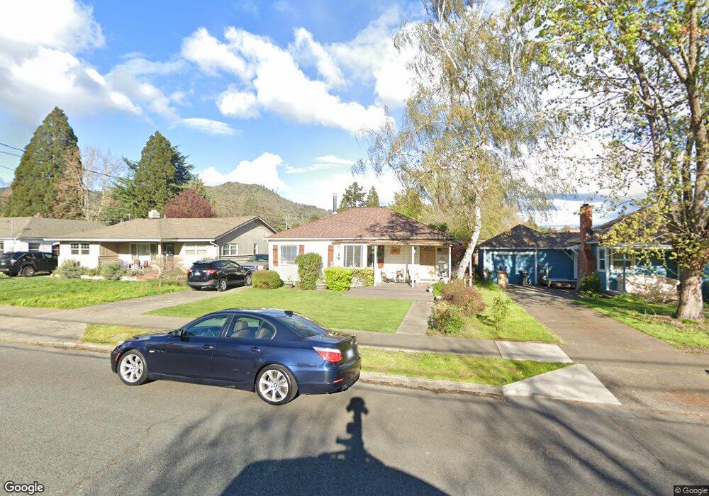 429 NE Flint St, Grants Pass, OR 97526 - photo 1