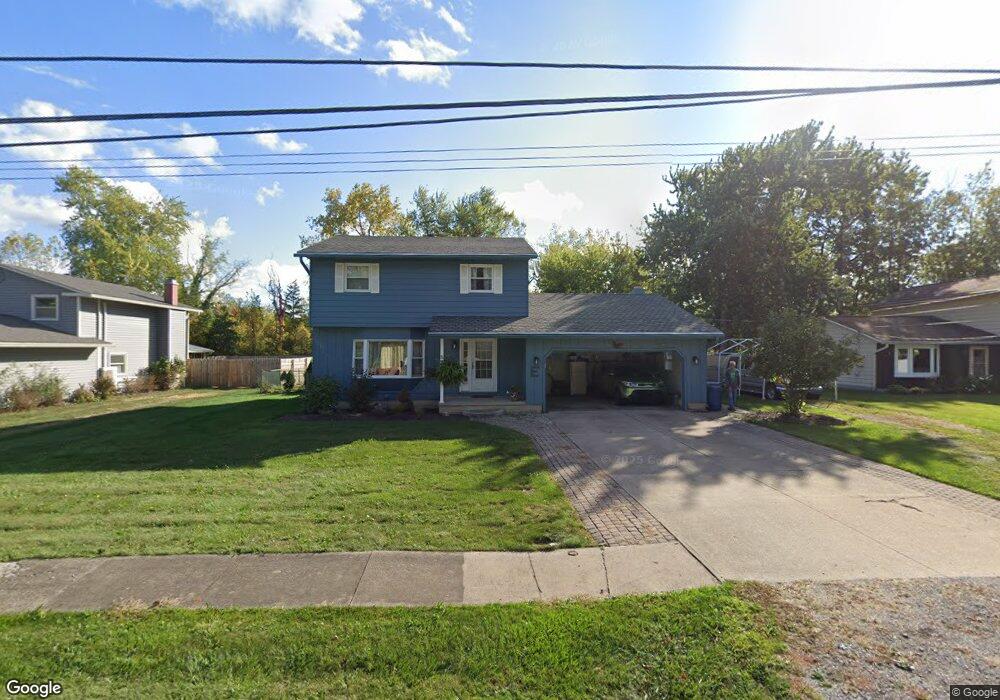 579 Treadway Blvd, Sheffield Lake, OH 44054 - photo 1