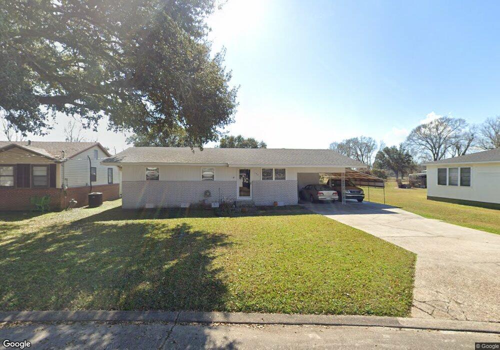 136 S Richelieu Cir, New Iberia, LA 70560 - photo 1