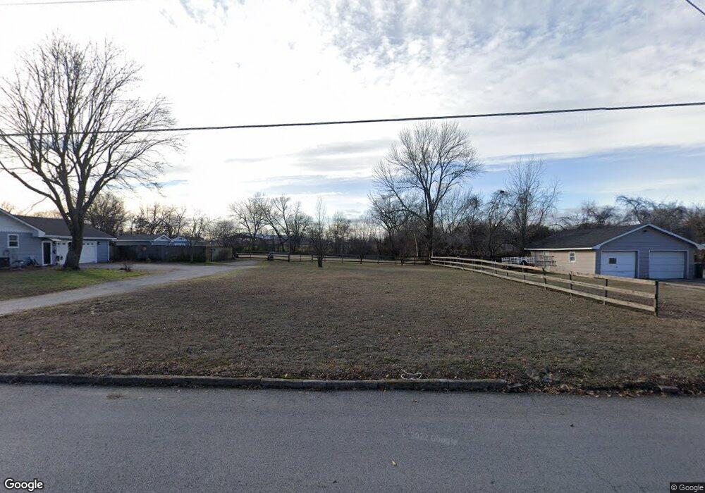 1300 N 26th St, Parsons, KS 67357 - photo 1