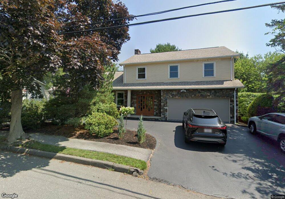 9 Gerald Rd, Marblehead, MA 01945 - photo 1