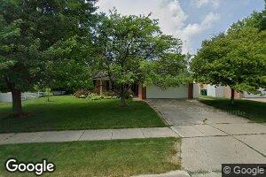 470 Old Creek Dr, Saline, MI 48176