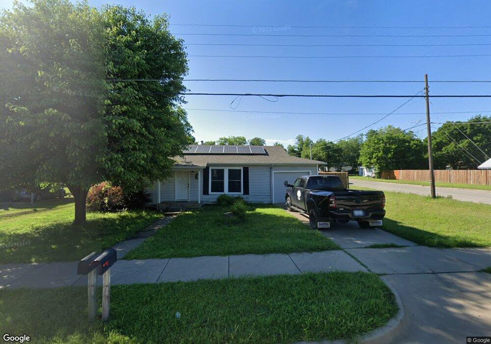 1011 Poindexter Ave, Cleburne, TX 76033 - photo 1