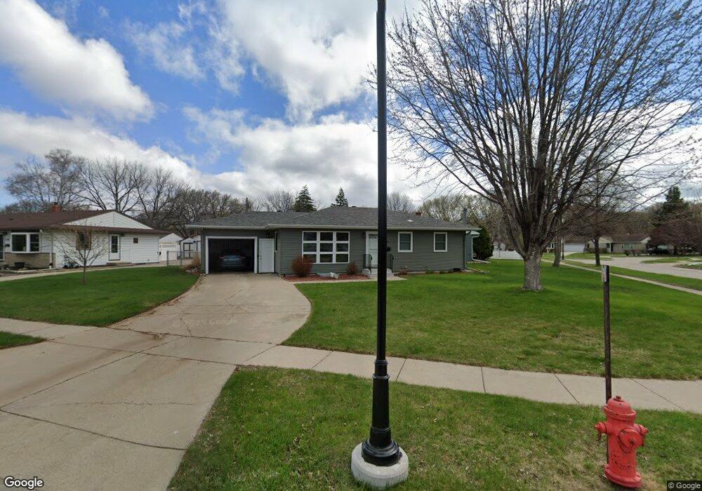 1522 12th St S, Fargo, ND 58103 - photo 1