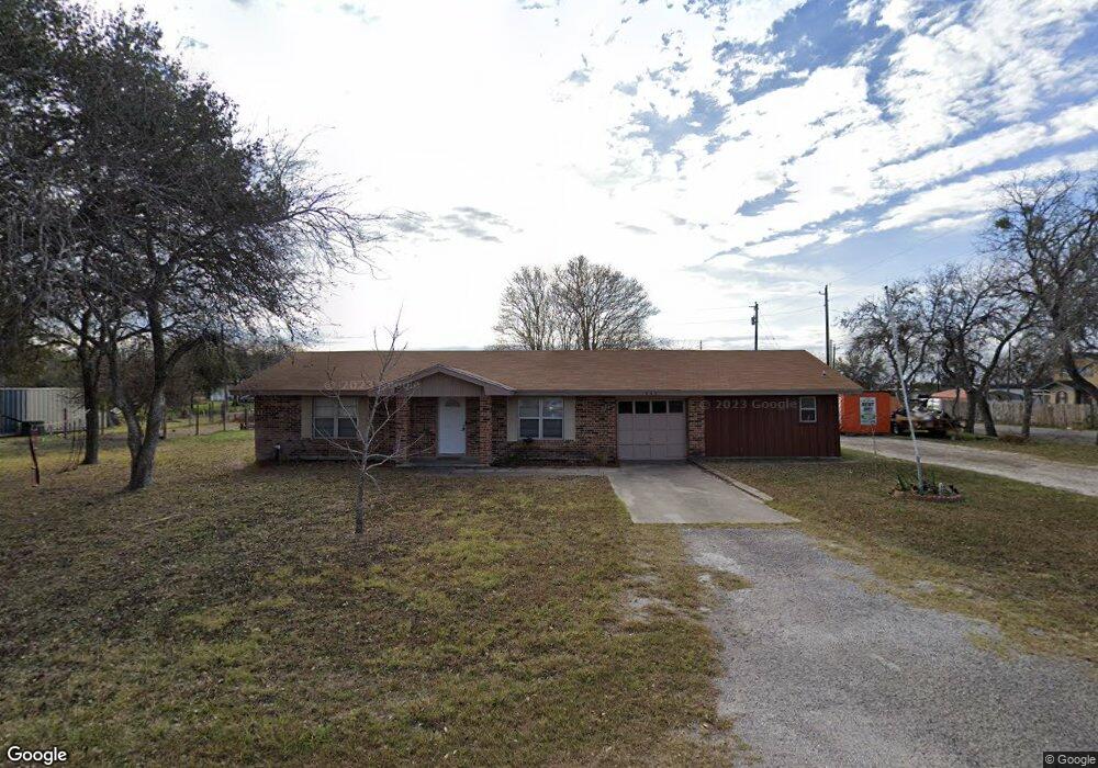 2608 Tonya Ln, Beeville, TX 78102 - photo 1