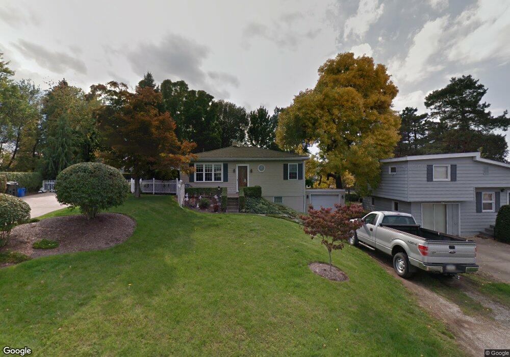 2712 Angle St, Erie, PA 16506 - photo 1