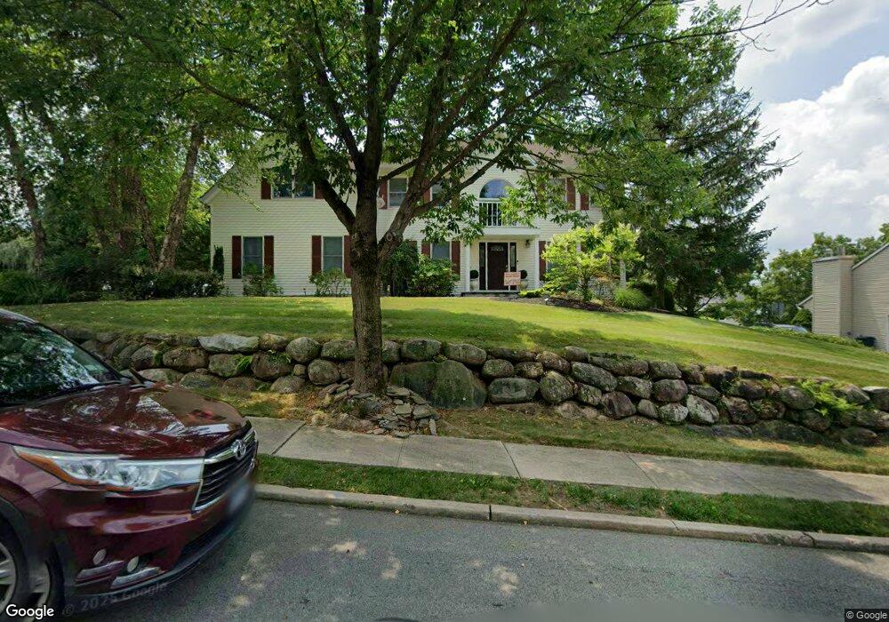 4 Thorn Ln, Nanuet, NY 10954 - photo 1