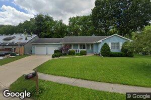 1051 S Cedar Hill Dr, Decatur, IL 62521