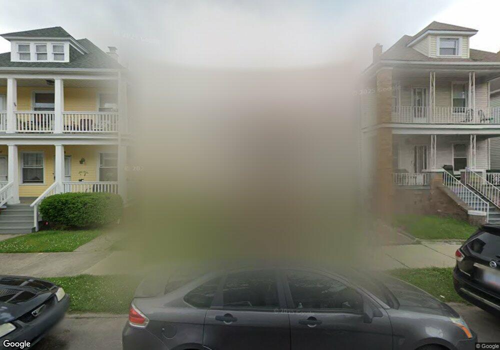 9515 Charest St, HamtraMcK, MI 48212 - photo 1