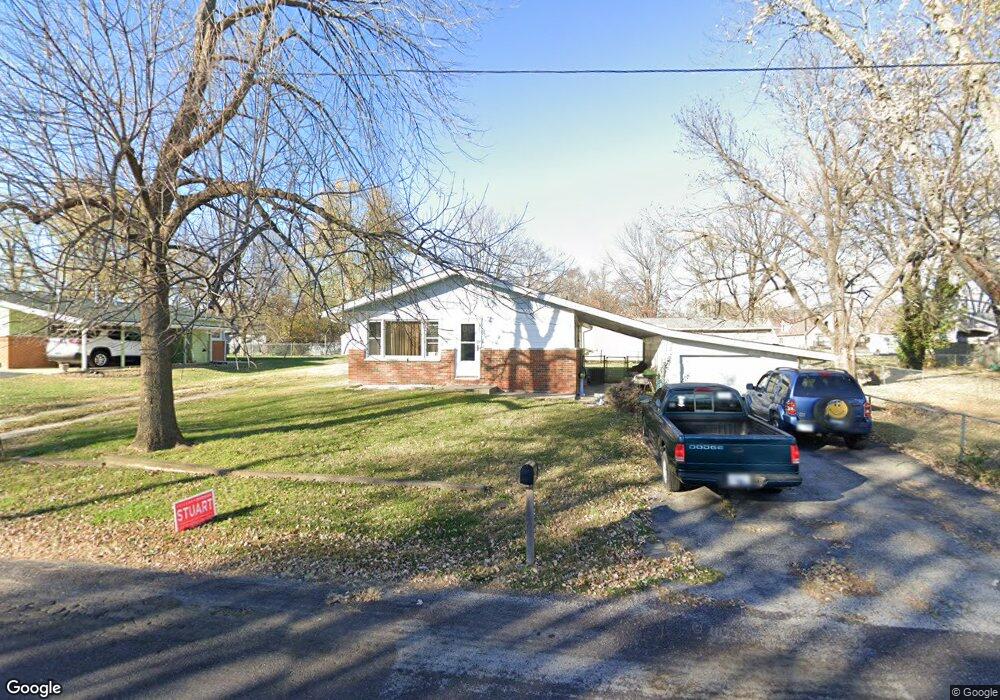 8 Northwood Ave, Maryville, IL 62062 - photo 1