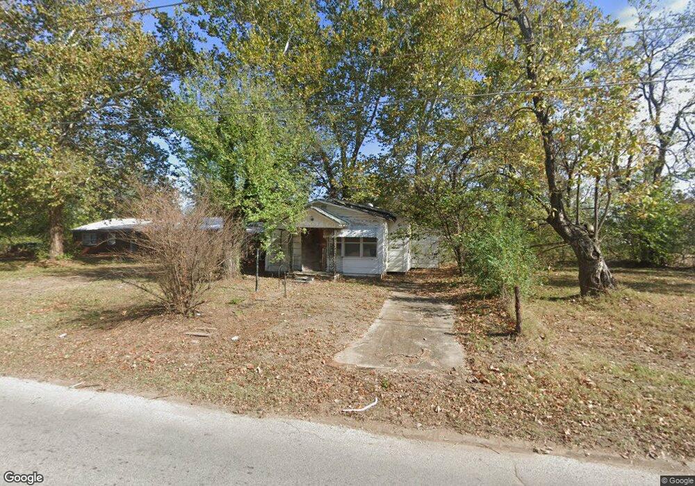 1229 S Oklahoma Ave, Okmulgee, OK 74447 - photo 1