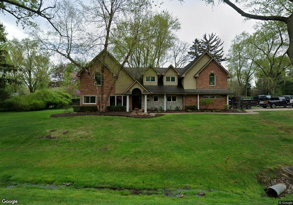 4253 W Orchard Hill Dr, Bloomfield Hills, MI 48304 - photo 1