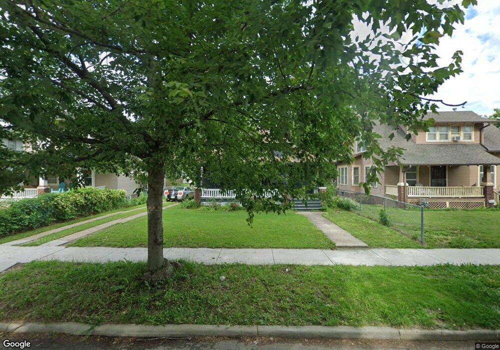 1215 SW Boswell Ave, Topeka, KS 66604 - photo 1