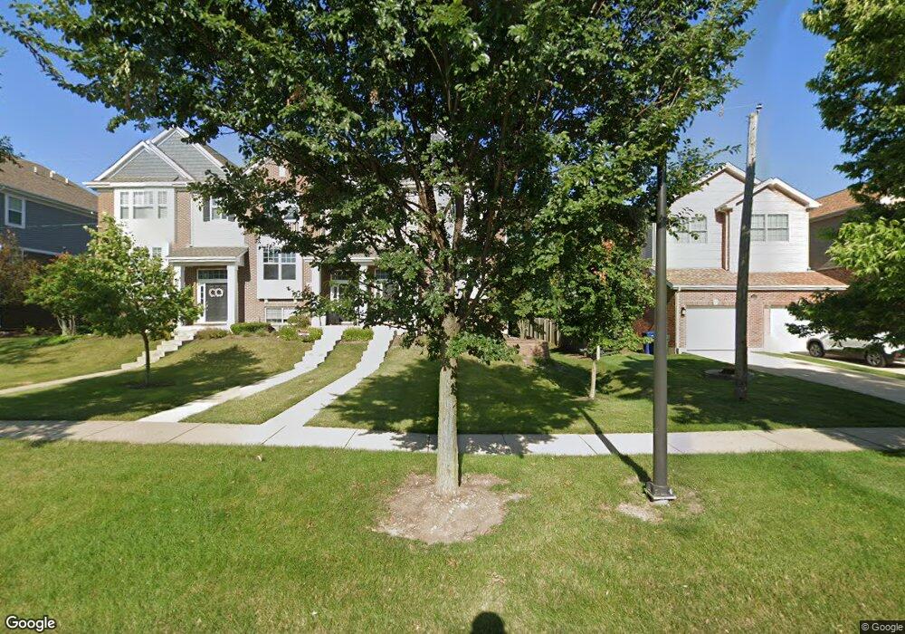 1470 N Charles Ave, Naperville, IL 60563 - photo 1