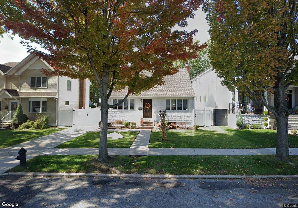 42 Canterbury Ave, Staten Island, NY 10314 - photo 1