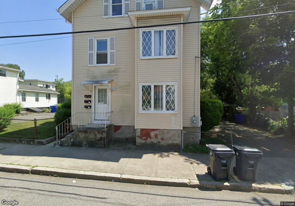 156 Randall St, Pawtucket, RI 02860 - photo 1