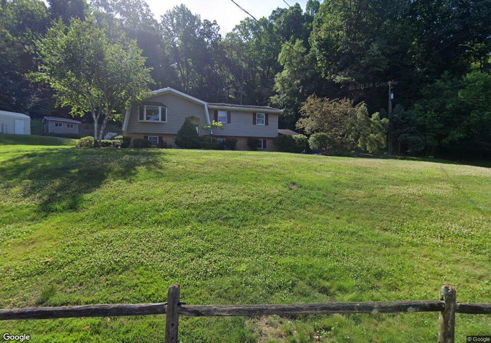 108 White Oak Ln, Emmaus, PA 18049 - photo 1